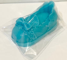 Load image into Gallery viewer, Baby and baby bootie soaps - Ideal baby shower gifts