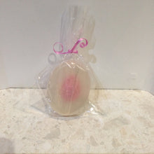 Load image into Gallery viewer, Easter soap and shower/bath glove set pack