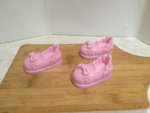 Load image into Gallery viewer, Baby and baby bootie soaps - Ideal baby shower gifts