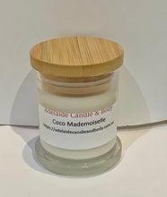 Load image into Gallery viewer, Small candle with bamboo lid