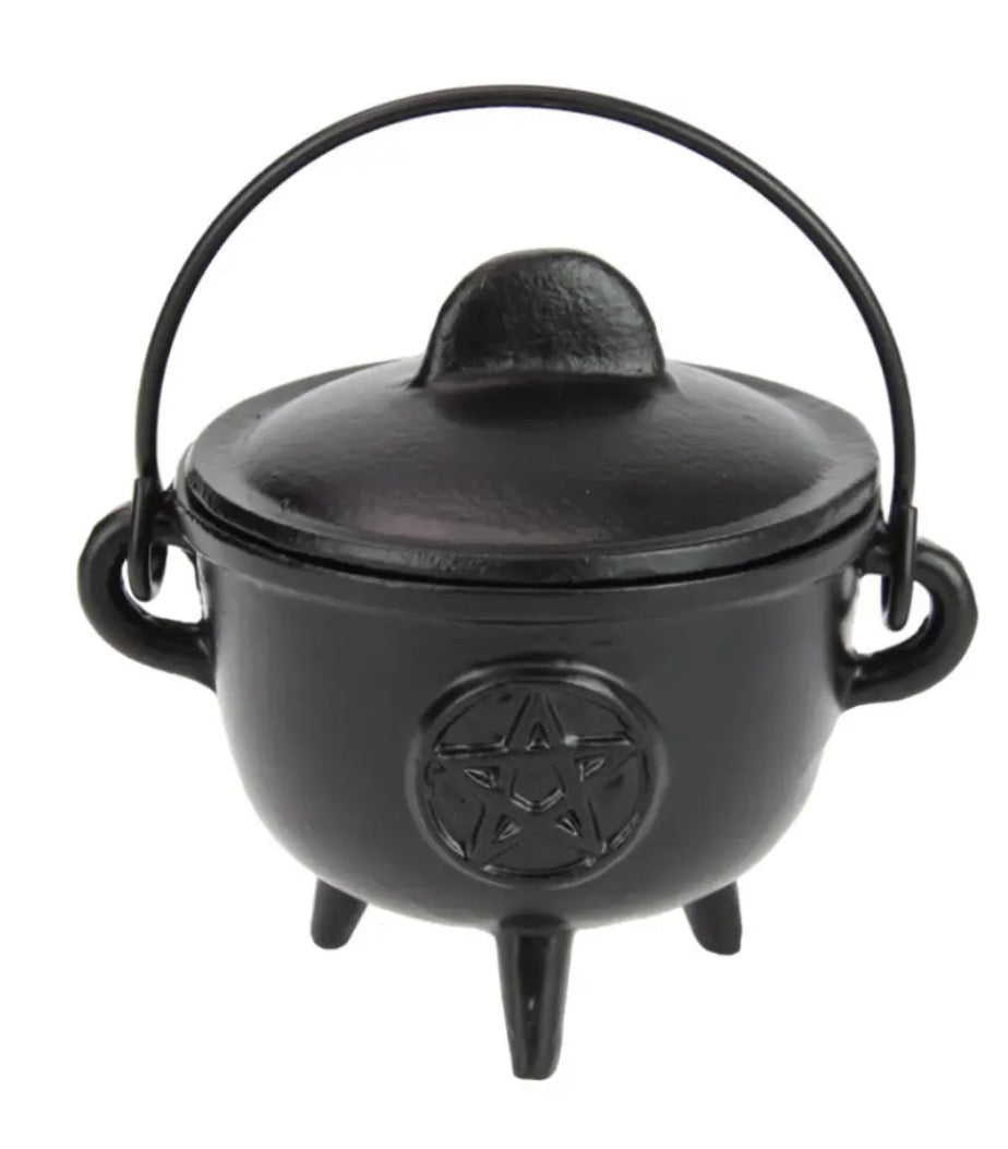 Cauldron - black triple moon or pentagram design. Ideal for potions ...
