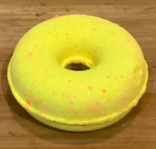 Load image into Gallery viewer, Bath bombs - donut bath bomb