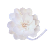 Load image into Gallery viewer, Sola Tuscany flower diffuser