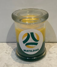 Load image into Gallery viewer, Matilda supporter candles and melts. ⚽️🇦🇺