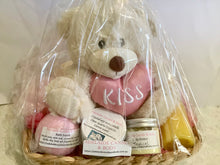 Load image into Gallery viewer, Valentine’s Day pamper gift basket