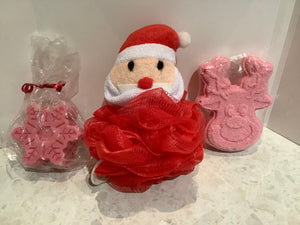 Christmas gift pack Santa loofah with reindeer bathbomb and snowflake soap