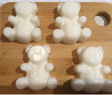 Load image into Gallery viewer, Teddy bear soaps