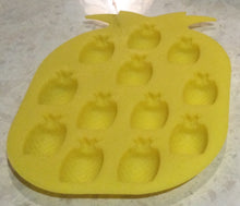 Load image into Gallery viewer, Silicone Pineapple mould