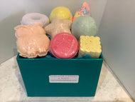 Bath bomb gift box.