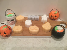 Load image into Gallery viewer, Halloween soaps