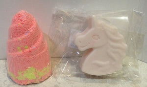 Unicorn pamper packs - bath bomb, soap & more